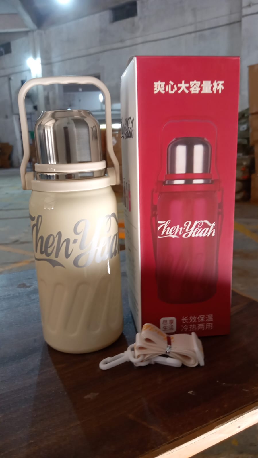 13040 Stainless Steel Vacuum Insulated Water Bottle  Leak Proof Flask For Tea Coffee  Reusable Water Bottle With Hanging Strap  Bottle For Hot  Cold Drinks Wide Mouth Water Flask (900 Ml) 13040 Stainless Steel Vacuum Insulated Water Bottle  Leak Proof Flask For Tea Coffee  Reusable Water Bottle With Hanging Strap  Bottle For Hot  Cold Drinks Wide Mouth Water Flask (900 Ml)
